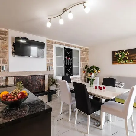 Dona Maria Ferienhaus Prigradica